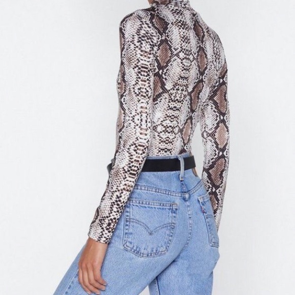 Nasty Gal Python Snake Your Own Luck Bodysuit Women’s Size 6 - Picture 5 of 6